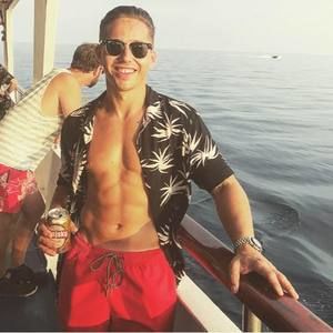 Meet your Posher, Ollie